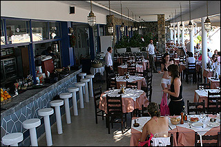 Acrogiali Restaurant And Bar